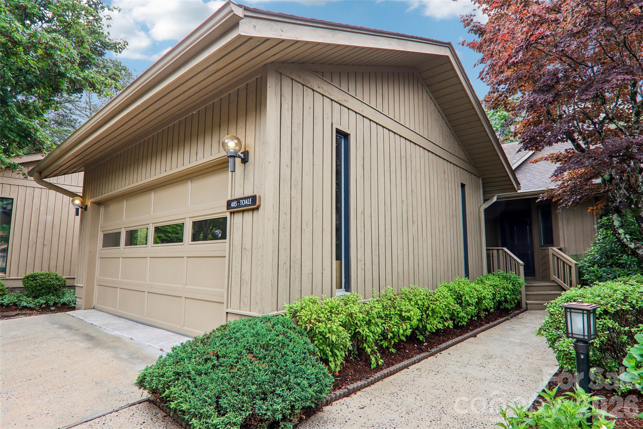 405 Wild Oak Lane Hendersonville NC 28791