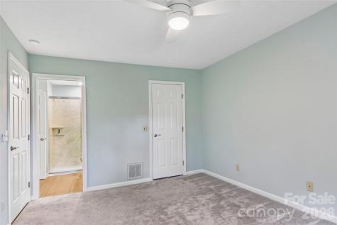 405 Wild Oak Lane Hendersonville NC 28791