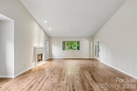 405 Wild Oak Lane Hendersonville NC 28791