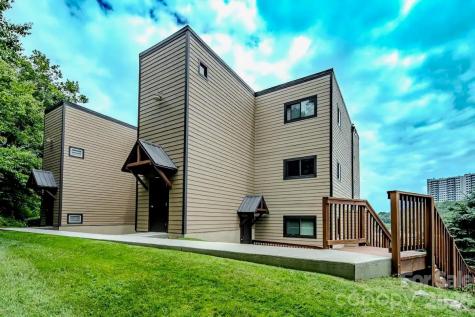 101 Sugar Ski Drive Sugar Mountain NC 28604