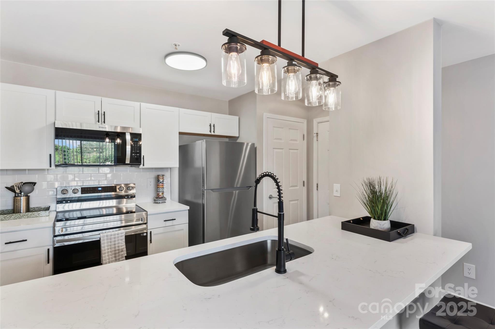 1620 Arlyn Circle Charlotte NC 28213