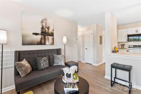 1620 Arlyn Circle Charlotte NC 28213