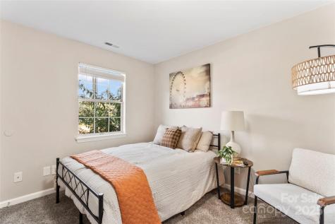 1620 Arlyn Circle Charlotte NC 28213