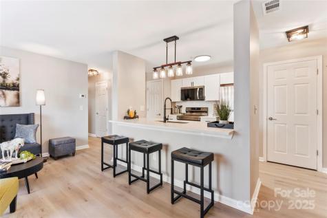 1620 Arlyn Circle Charlotte NC 28213