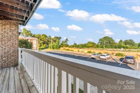 1620 Arlyn Circle Charlotte NC 28213