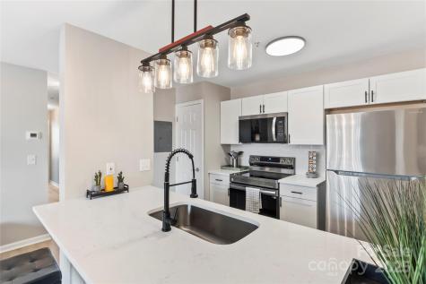 1620 Arlyn Circle Charlotte NC 28213