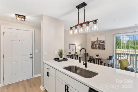 1620 Arlyn Circle Charlotte NC 28213