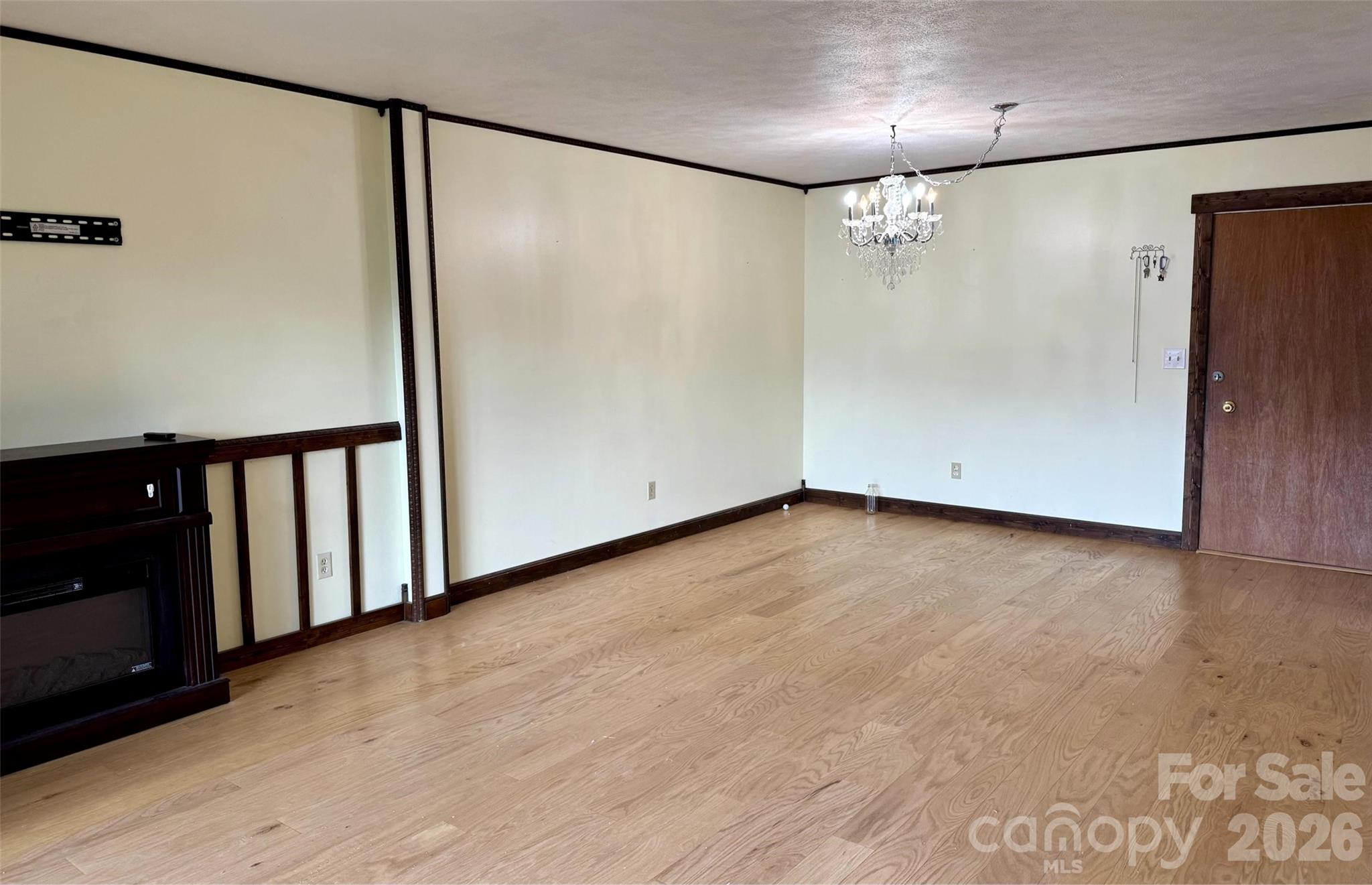 427 6th Avenue W Hendersonville NC 28739