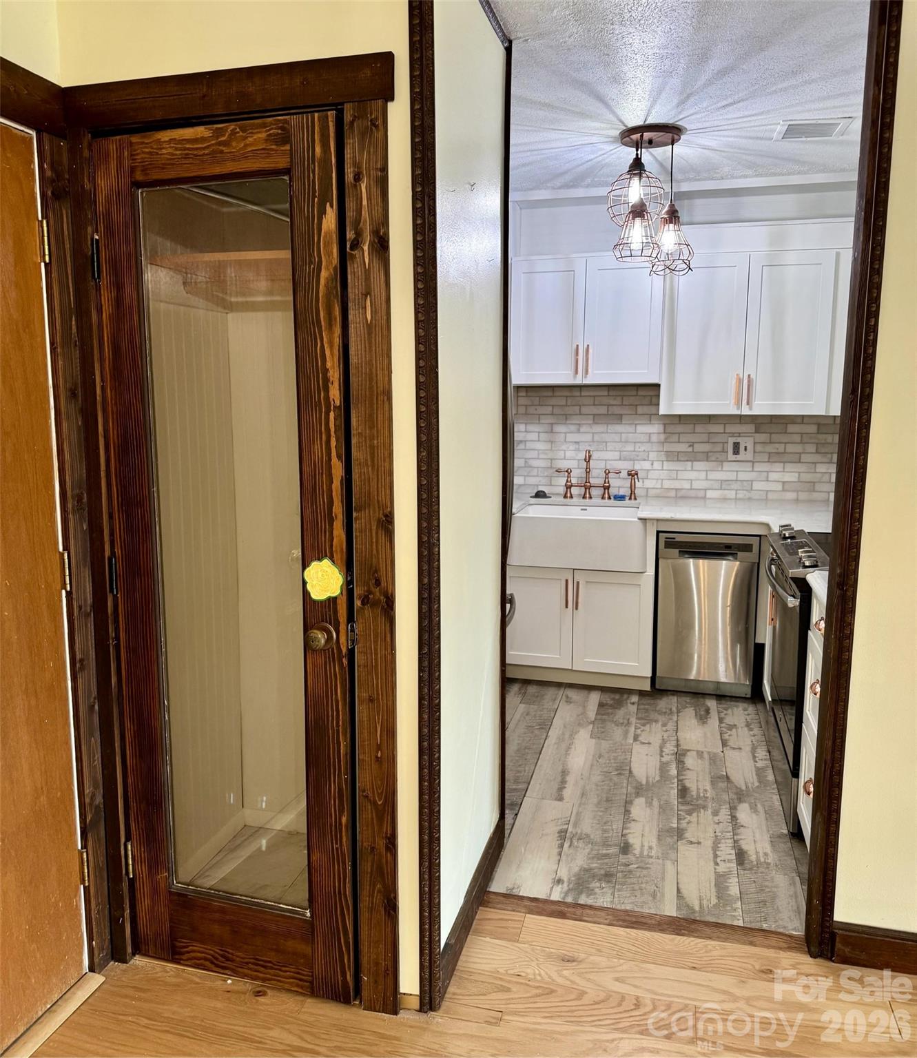 427 6th Avenue W Hendersonville NC 28739