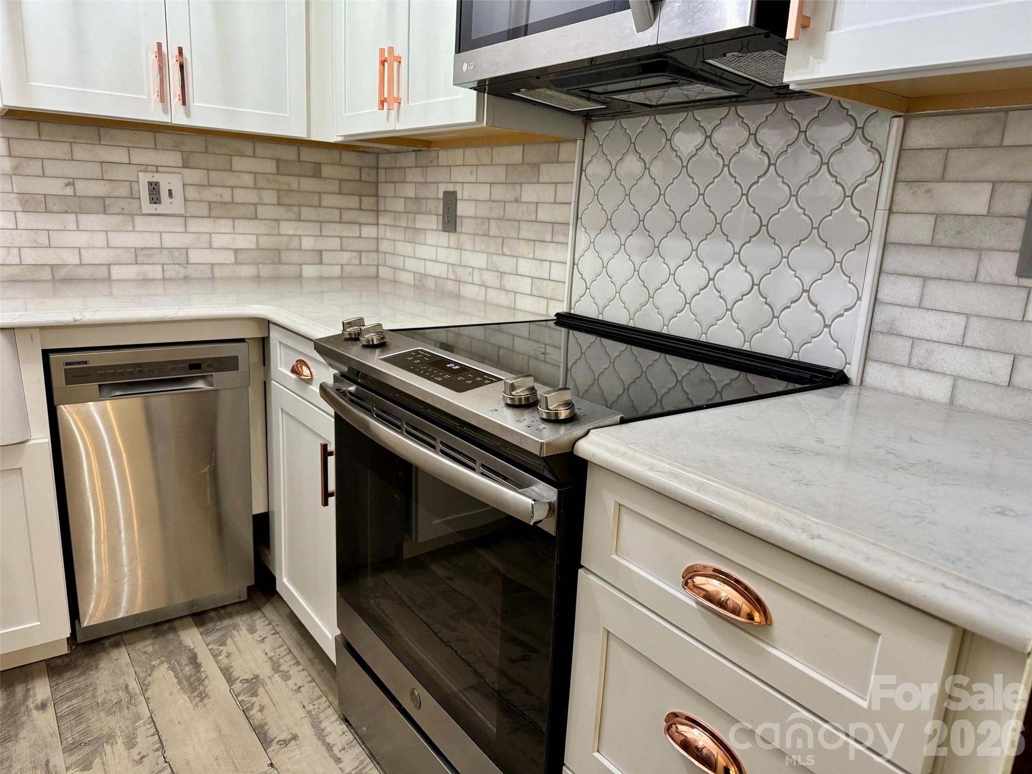 427 6th Avenue W Hendersonville NC 28739