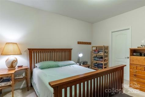 332 Appeldoorn Circle Asheville NC 28803