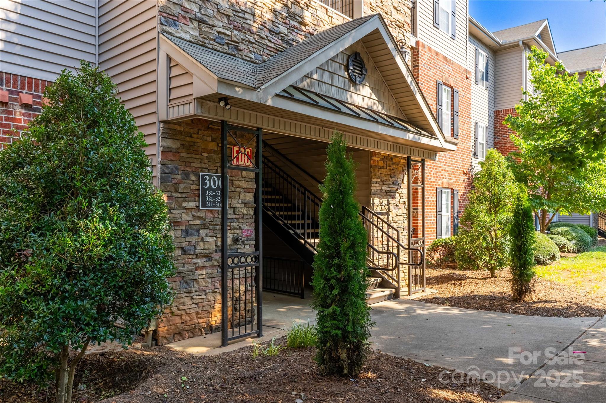 332 Appeldoorn Circle Asheville NC 28803