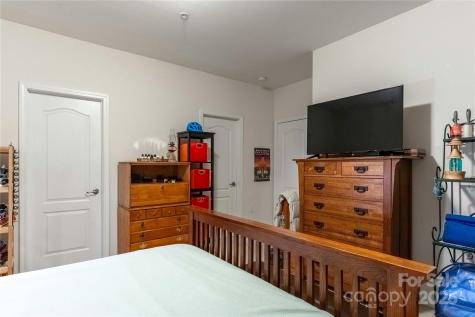 332 Appeldoorn Circle Asheville NC 28803