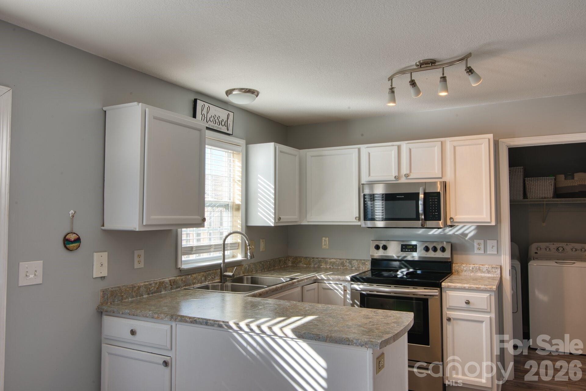429 Wiltshire Circle Fletcher NC 28732