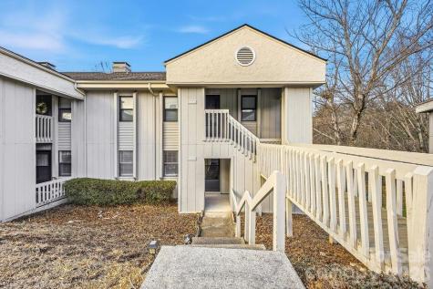 1605 Abbey Circle Asheville NC 28805