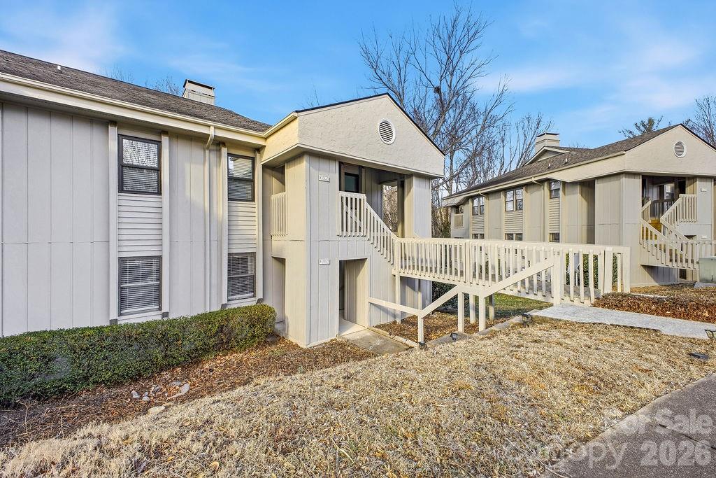 1605 Abbey Circle Asheville NC 28805
