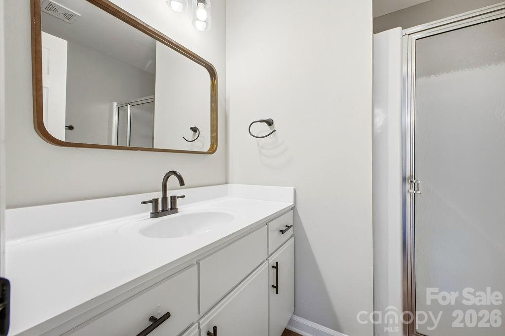 1605 Abbey Circle Asheville NC 28805