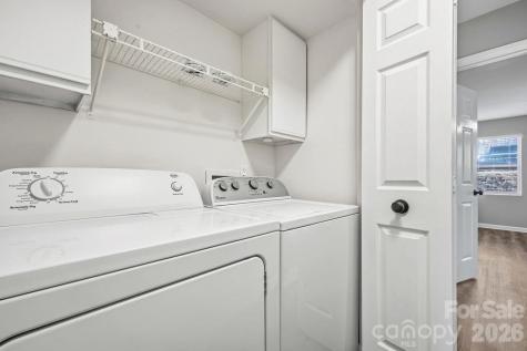 1605 Abbey Circle Asheville NC 28805