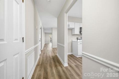 1605 Abbey Circle Asheville NC 28805