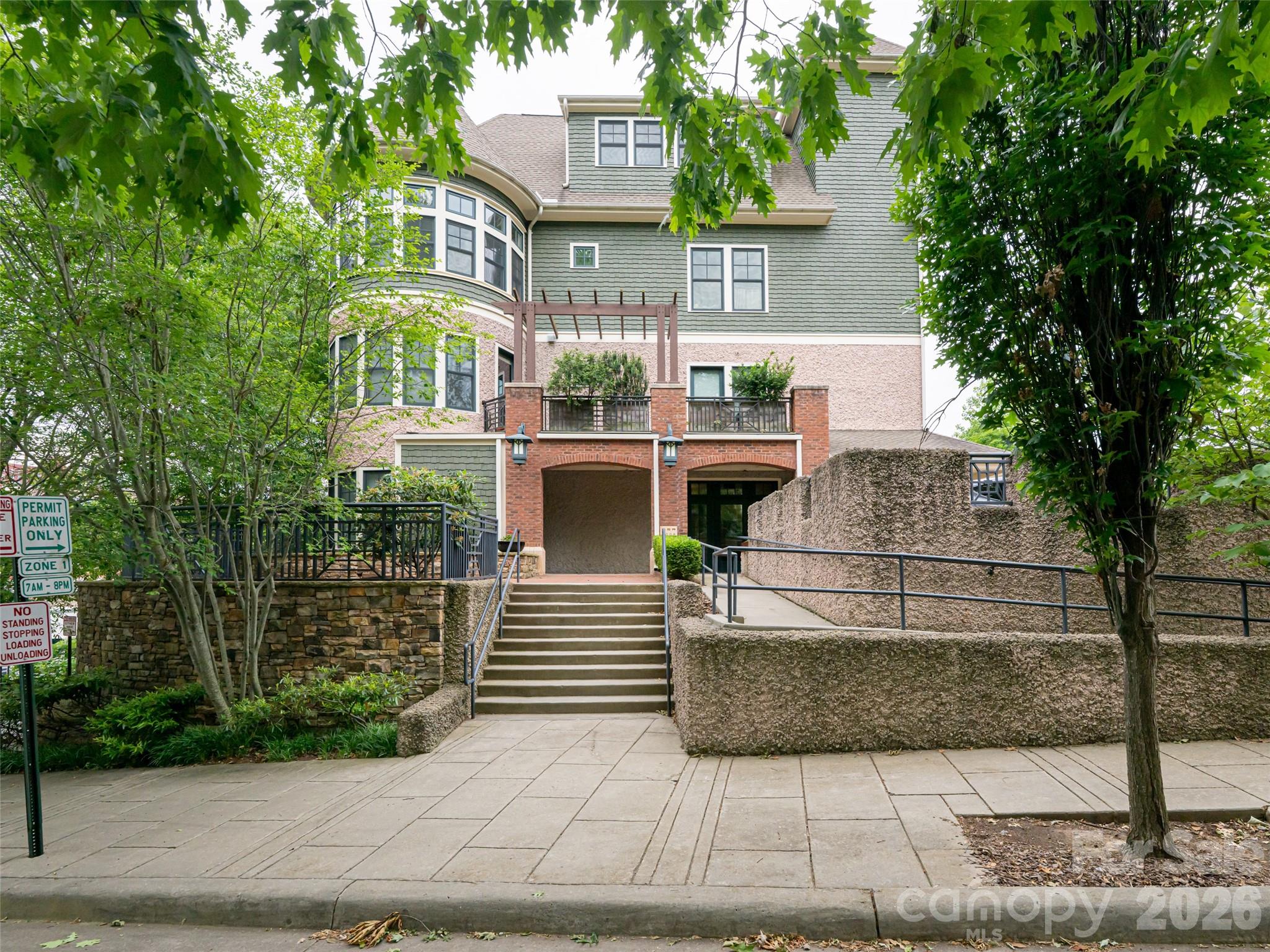 190 Broadway Street Asheville NC 28801