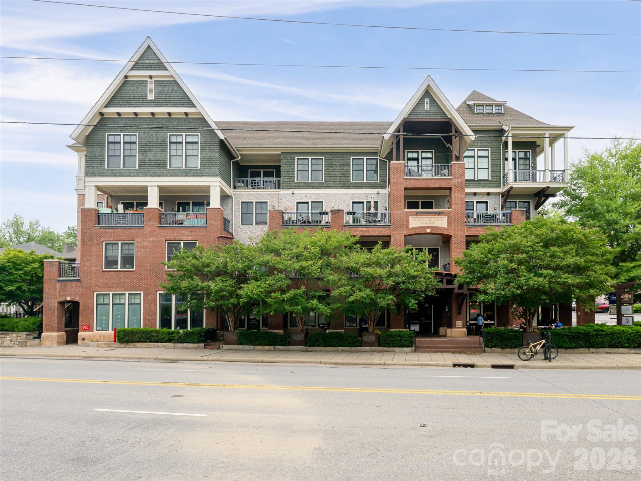 190 Broadway Street Asheville NC 28801