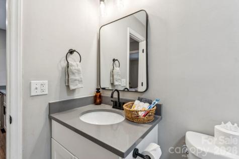 2000 Patio Court Charlotte NC 28205