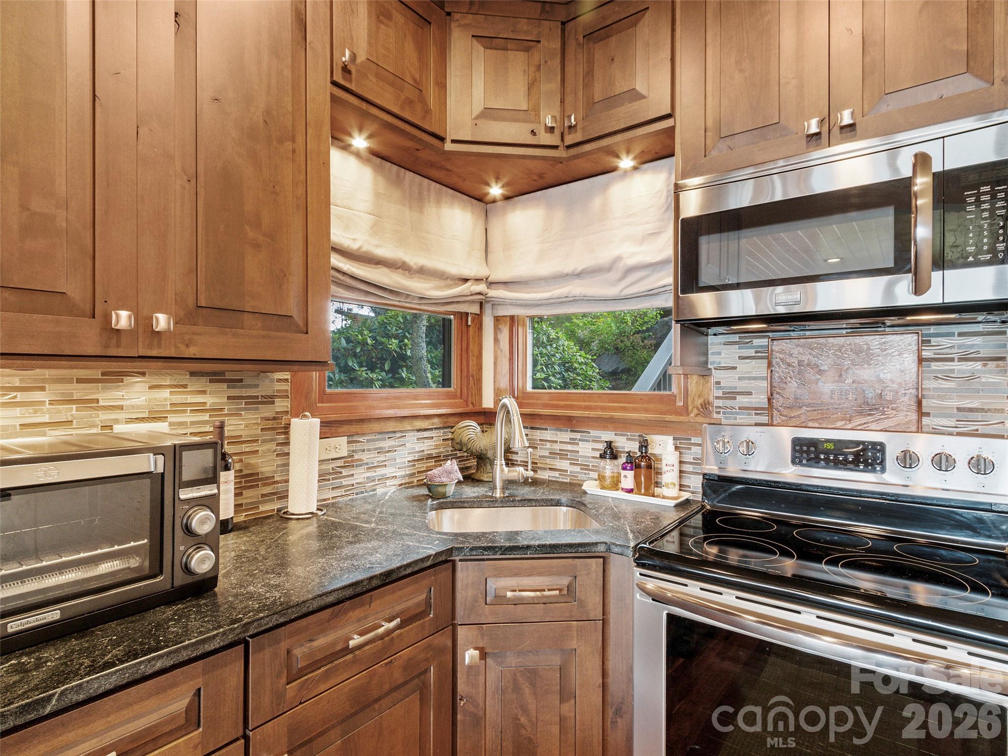 80 Slickrock Road Burnsville NC 28714
