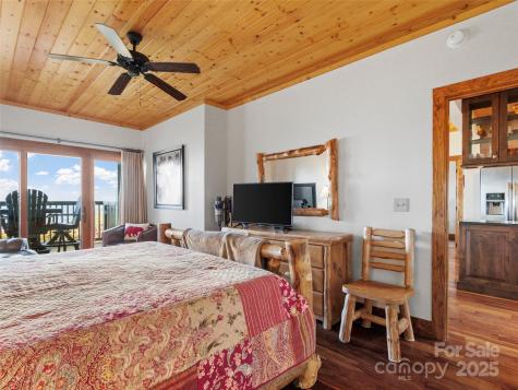 80 Slickrock Road Burnsville NC 28714