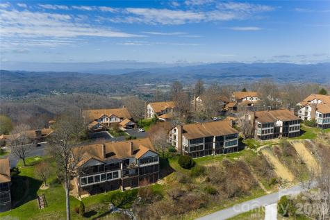 1203 Fleetwood Plaza Hendersonville NC 28739