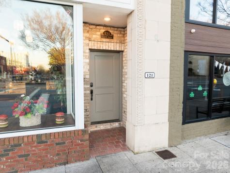 121 N Main Street Lexington NC 27292