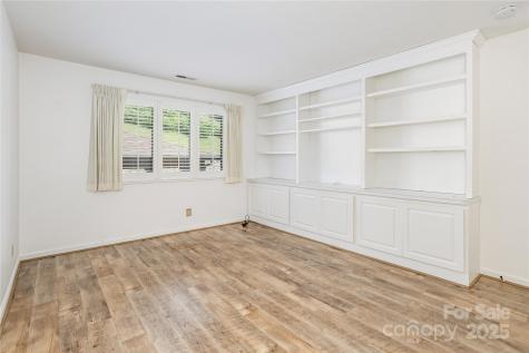 140 Bent Tree Drive Hendersonville NC 28739