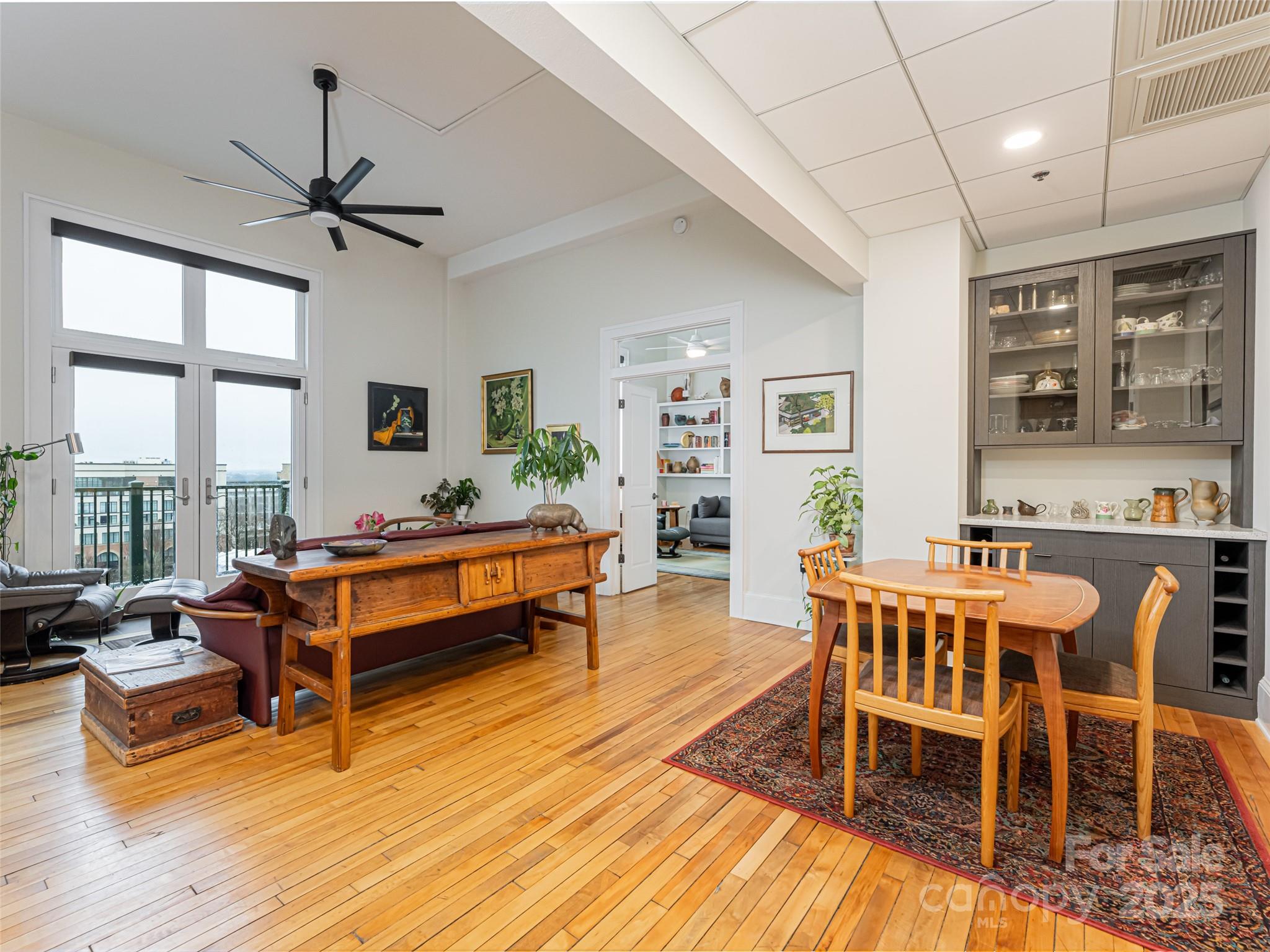 84 W Walnut Street Asheville NC 28801