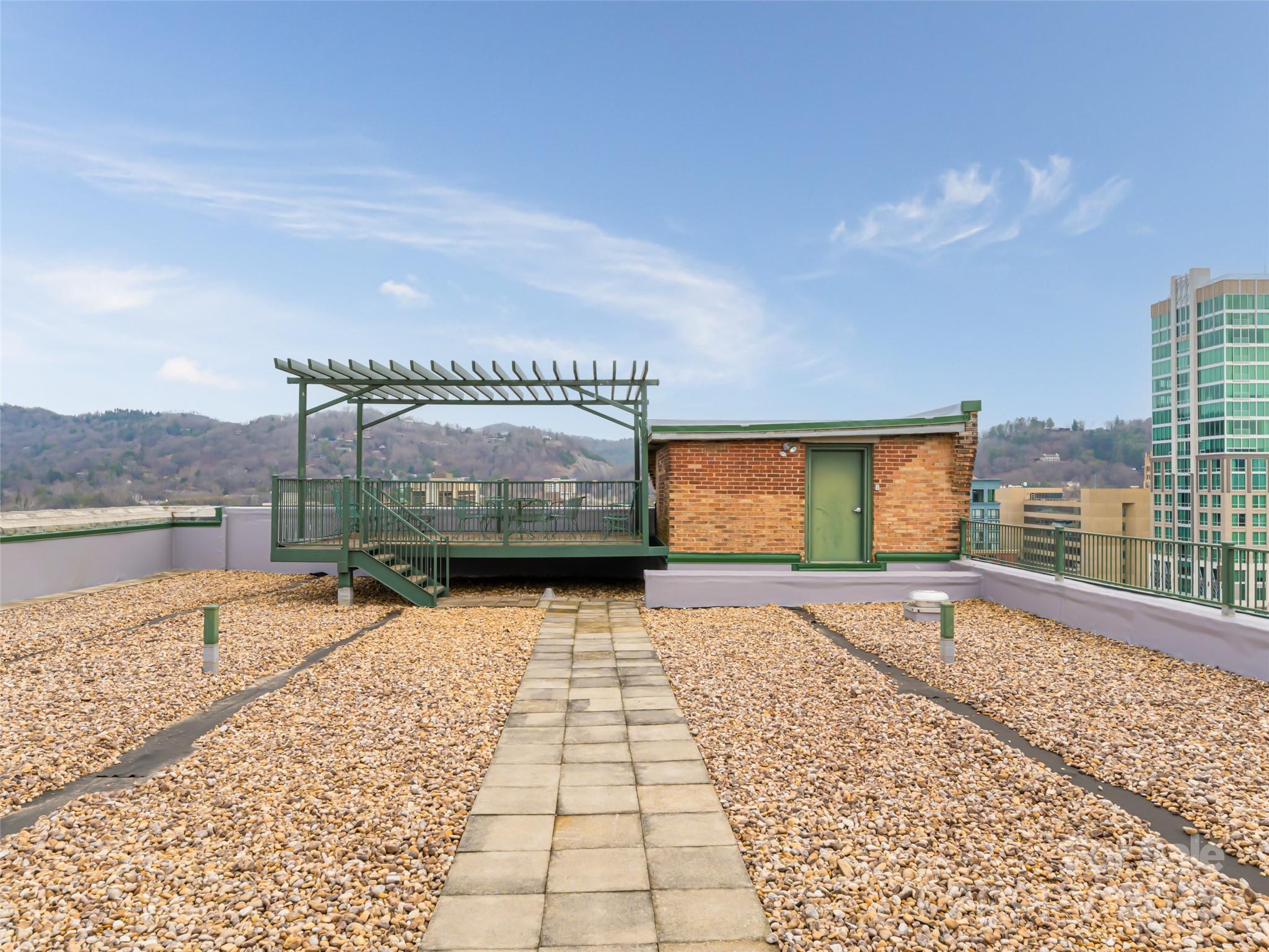 84 W Walnut Street Asheville NC 28801