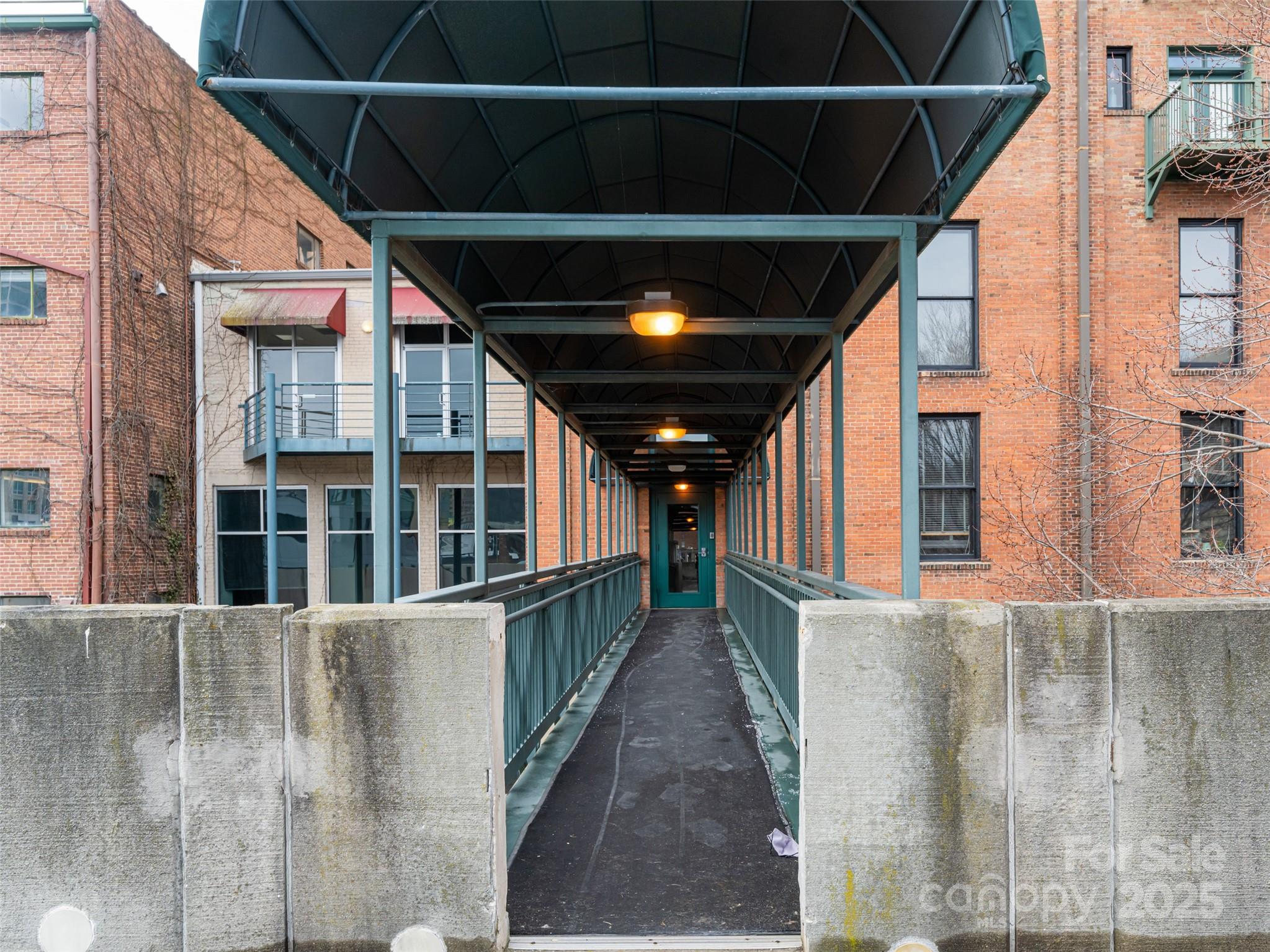 84 W Walnut Street Asheville NC 28801