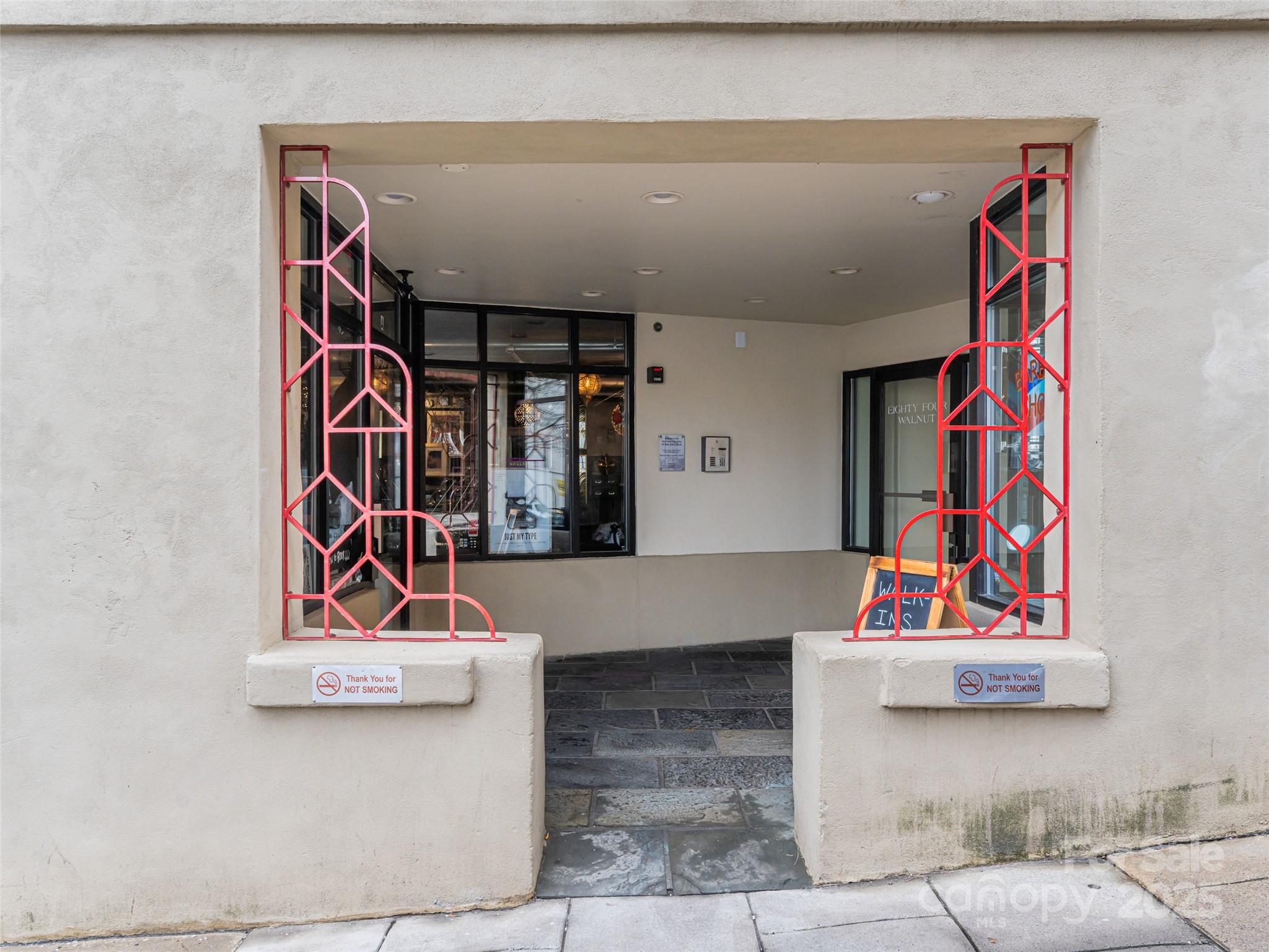 84 W Walnut Street Asheville NC 28801