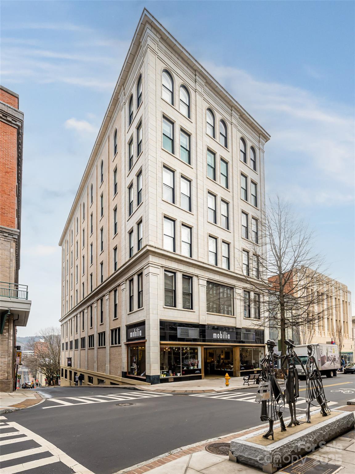 84 W Walnut Street Asheville NC 28801