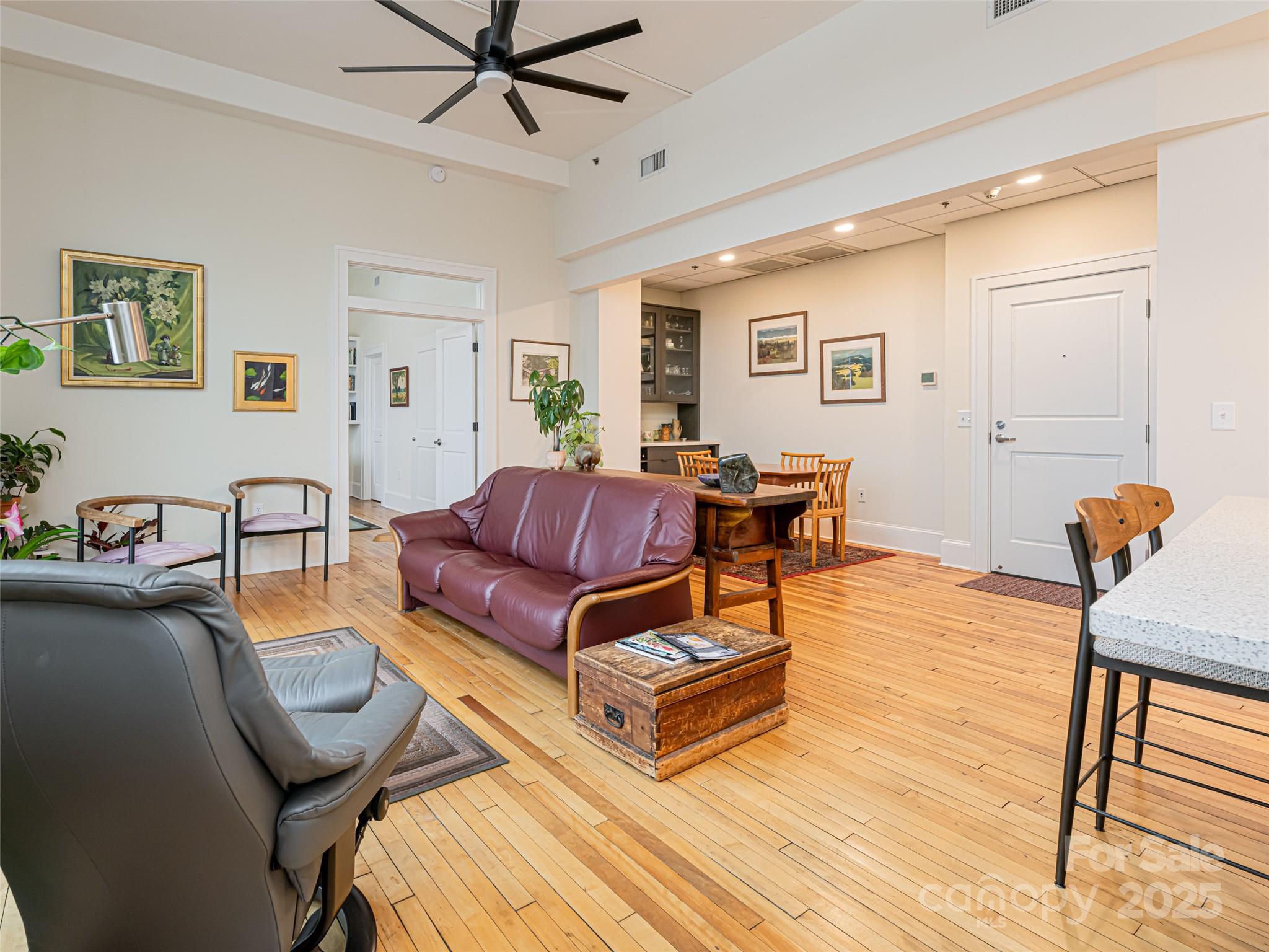 84 W Walnut Street Asheville NC 28801