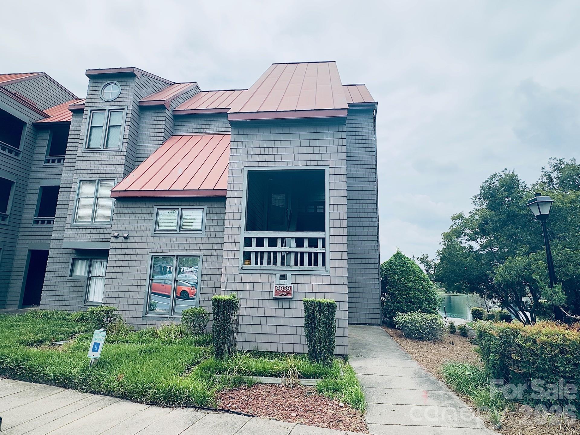 9039 J M Keynes Drive Charlotte NC 28262
