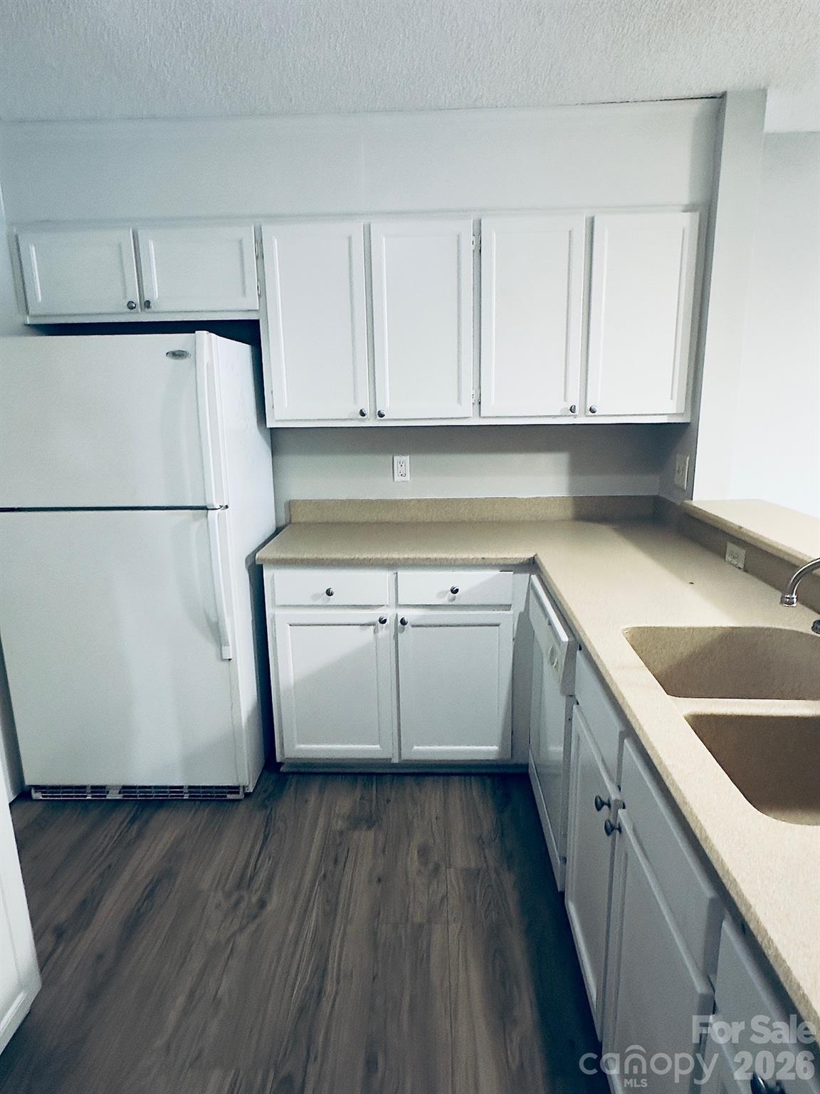 9039 J M Keynes Drive Charlotte NC 28262
