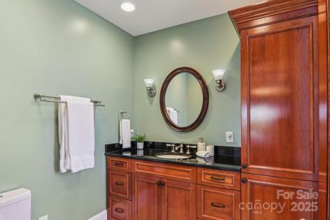 203 6th Avenue W Hendersonville NC 28739