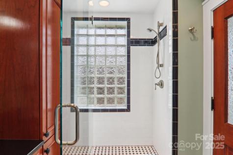 203 6th Avenue W Hendersonville NC 28739