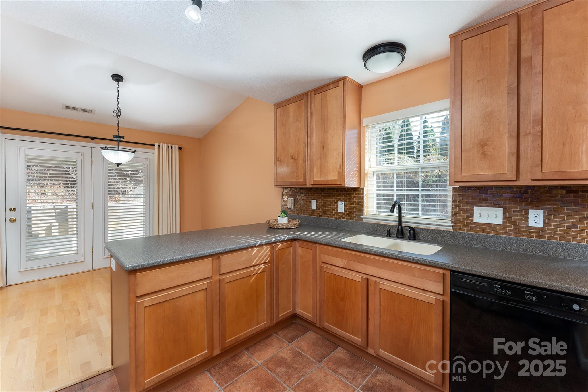 412 Wiltshire Circle Fletcher NC 28732