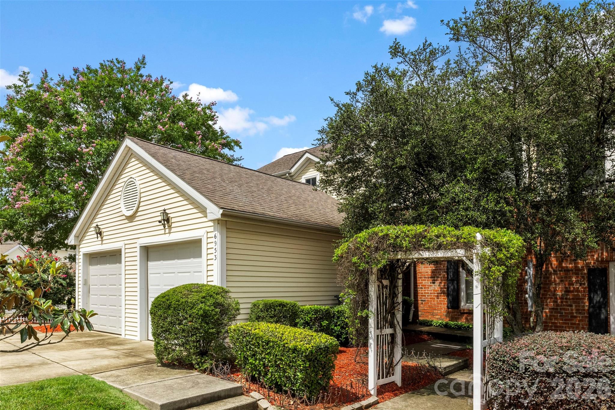 6953 Misty Pine Lane Charlotte NC 28217