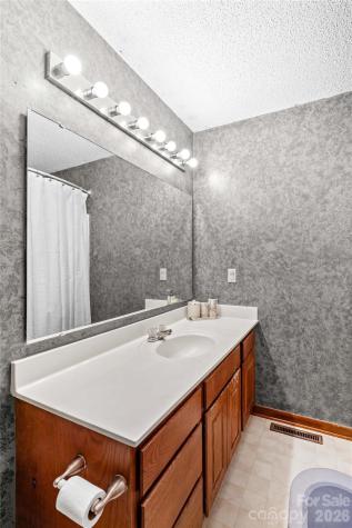 1404 Wellington Hills Circle Salisbury NC 28147
