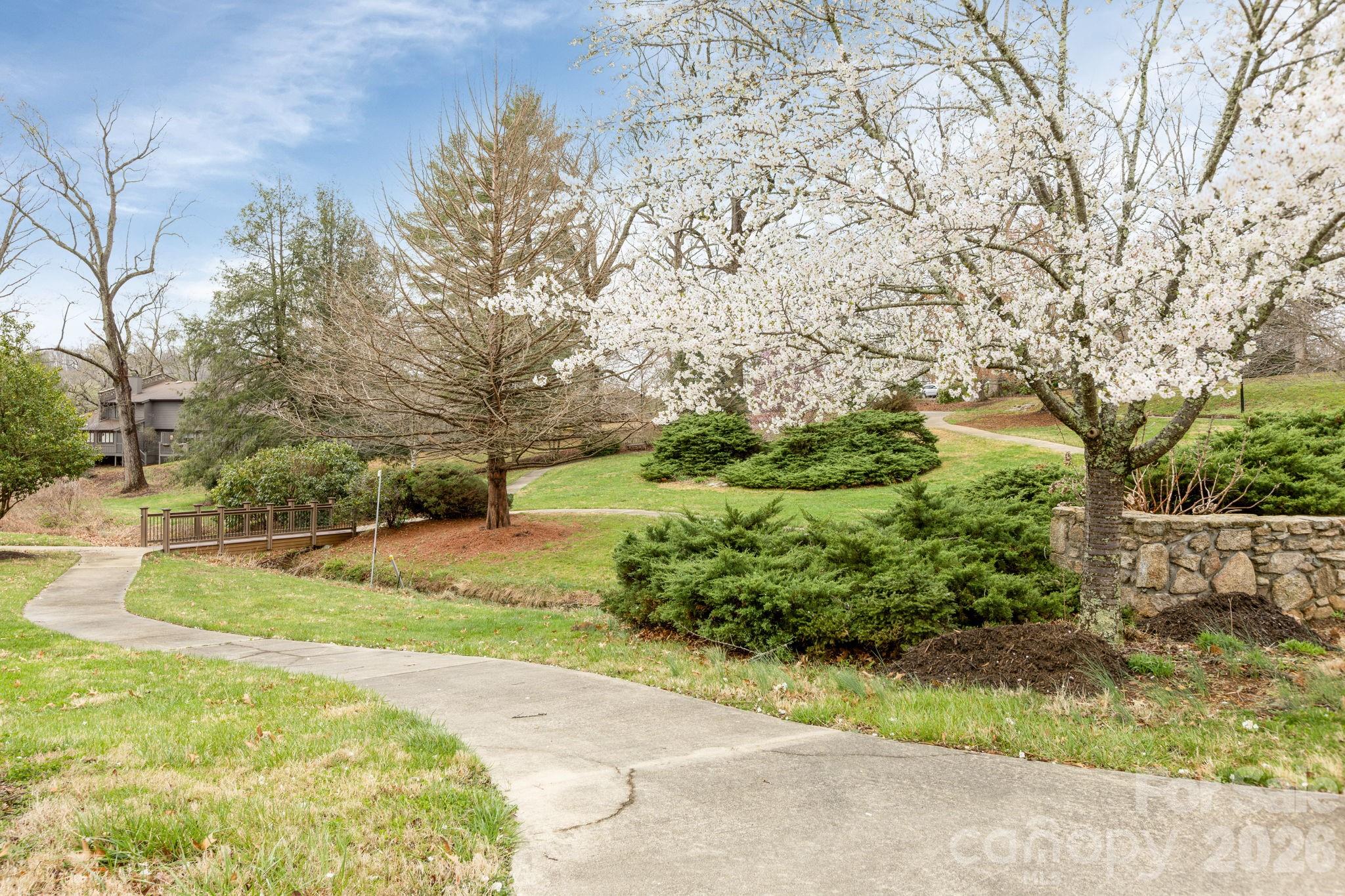 403 Crowfields Drive Asheville NC 28803
