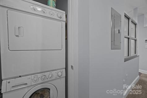 333 W Trade Street Charlotte NC 28202