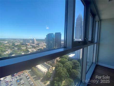 333 W Trade Street Charlotte NC 28202