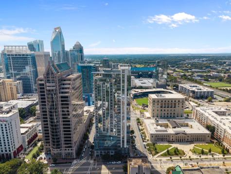 333 W Trade Street Charlotte NC 28202