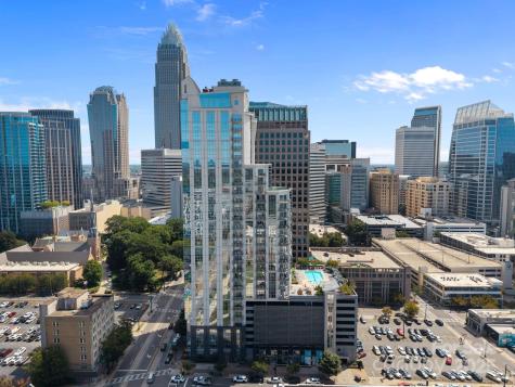 333 W Trade Street Charlotte NC 28202