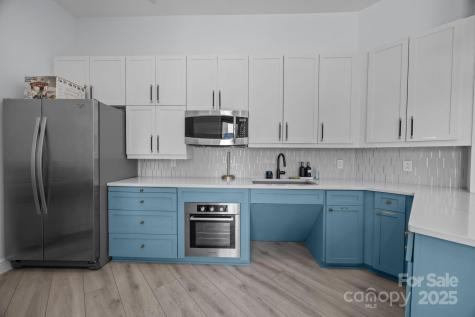 333 W Trade Street Charlotte NC 28202